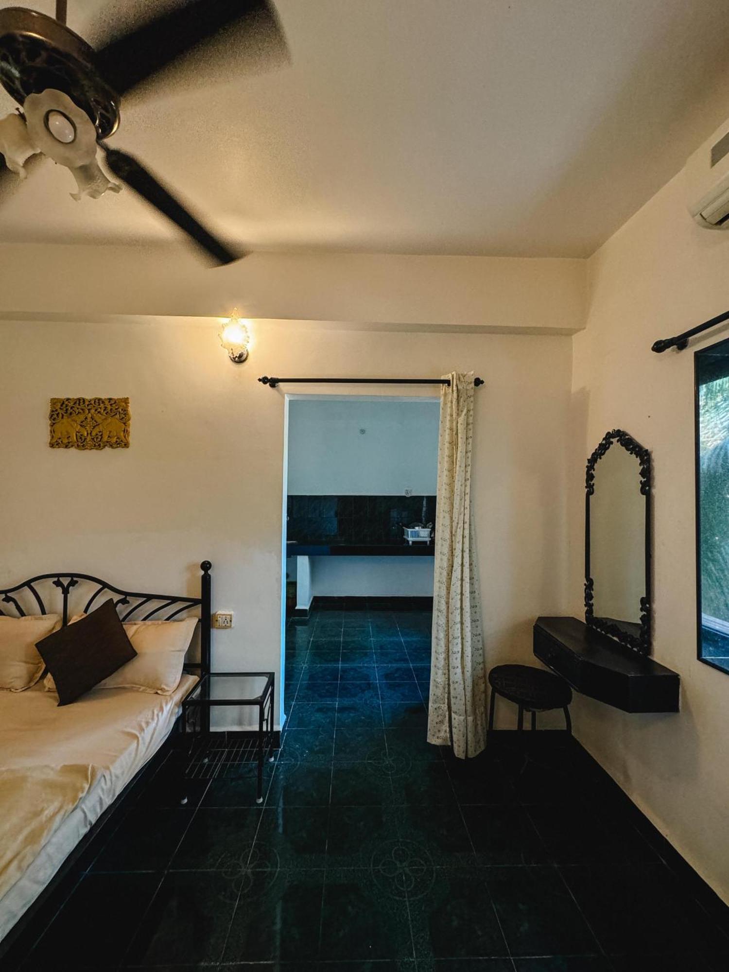 1Bhk Suites With Kitchen & Pool By Goaround Homes At 瓦加托 外观 照片