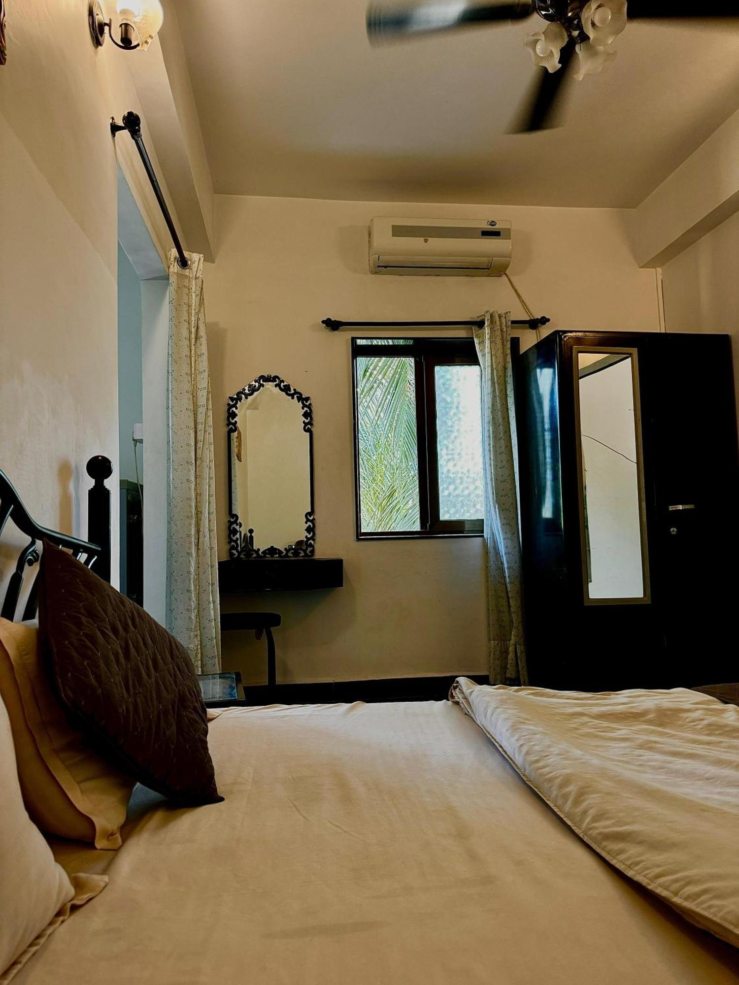 1Bhk Suites With Kitchen & Pool By Goaround Homes At 瓦加托 外观 照片